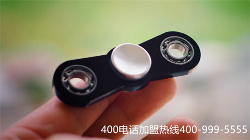 (400電話的常見(jiàn)功能有哪些呢)(辦理400電話——滿足企業(yè)更多服務(wù)功能)